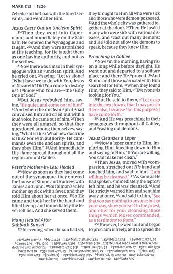 NKJV Compact Paragraph Style Bible with Zipper Black