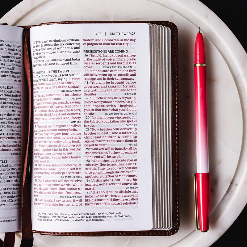 NKJV End-of-Verse Compact Reference Bible Brown Leathersoft