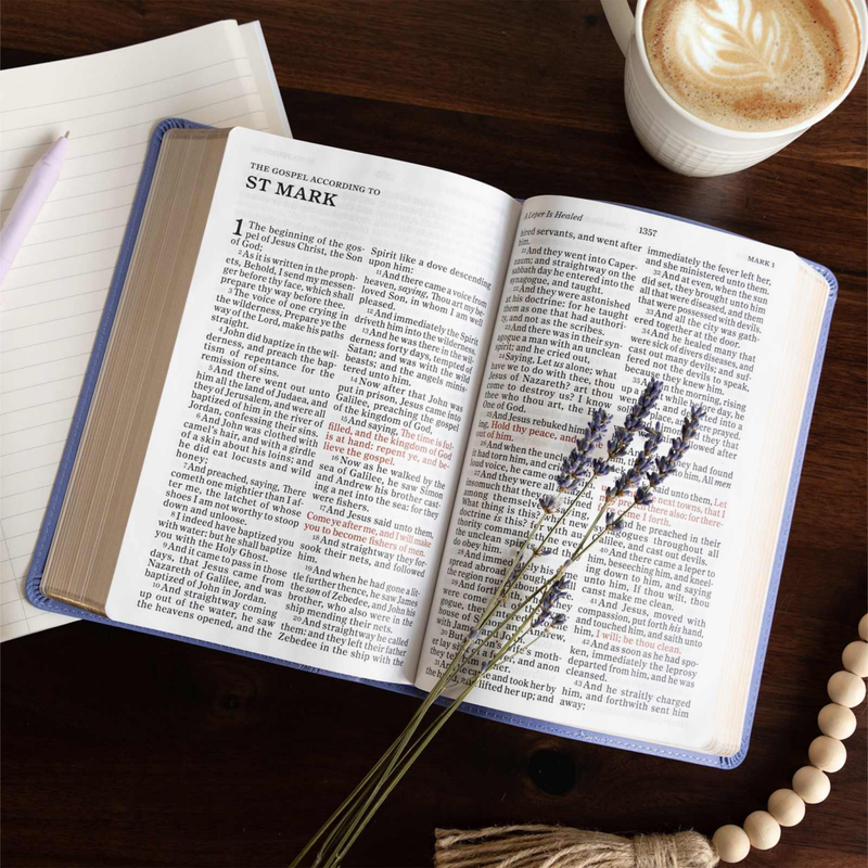 KJV Personal Size Giant Print Bible, Lavender Leathertouch