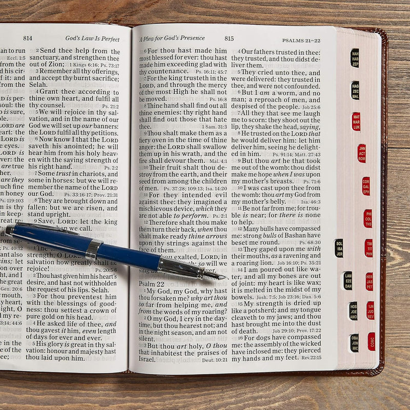 KJV Giant Print Reference Bible, Saddle Brown LeatherTouch, Indexed