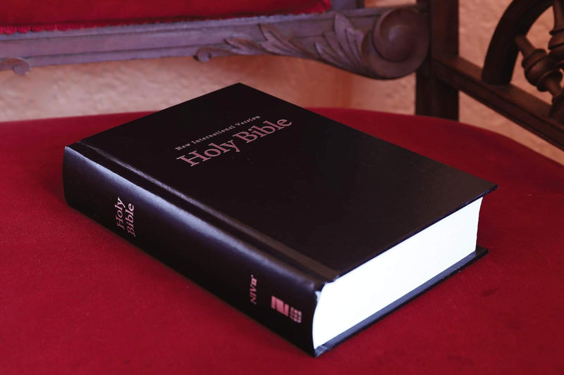 NIV Pew & Worship Bible Large Print Black (Church Bible)